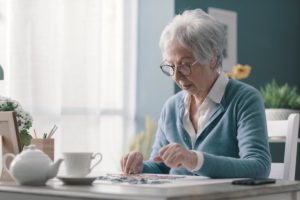 Woman trying brain exercises for memory